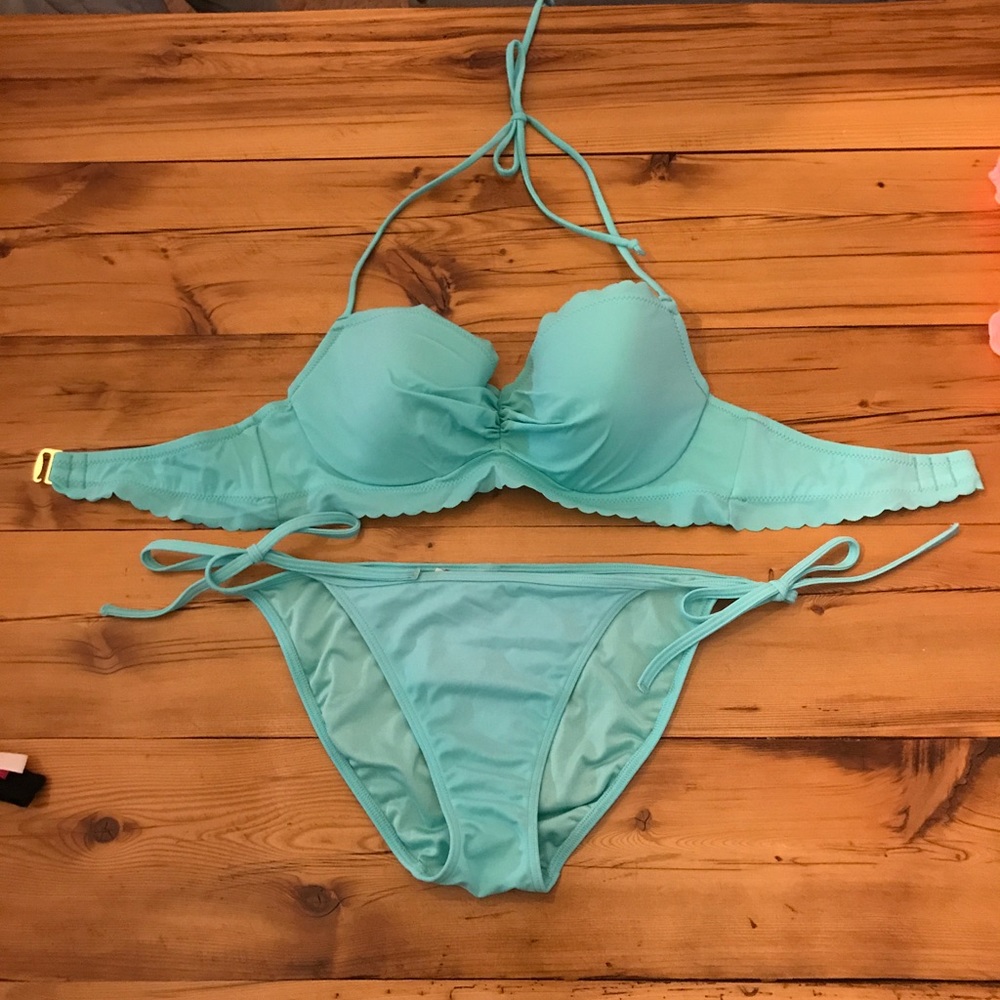 Victoria's Secret scalloped bikini